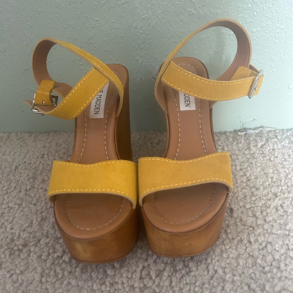 Mustard yellow 4 1/2 inch wedges